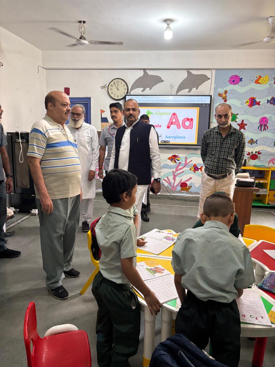 Waqf Chairman visiting a classroom at DSS School